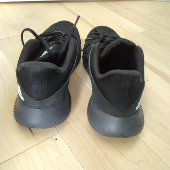 Adidas black bounce size 10 - Picture 4 of 4